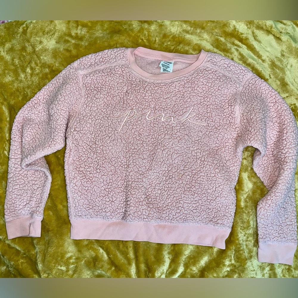 CLEAROUT🔥Thrifted ♻️ VS PINK Cozy Top 💗